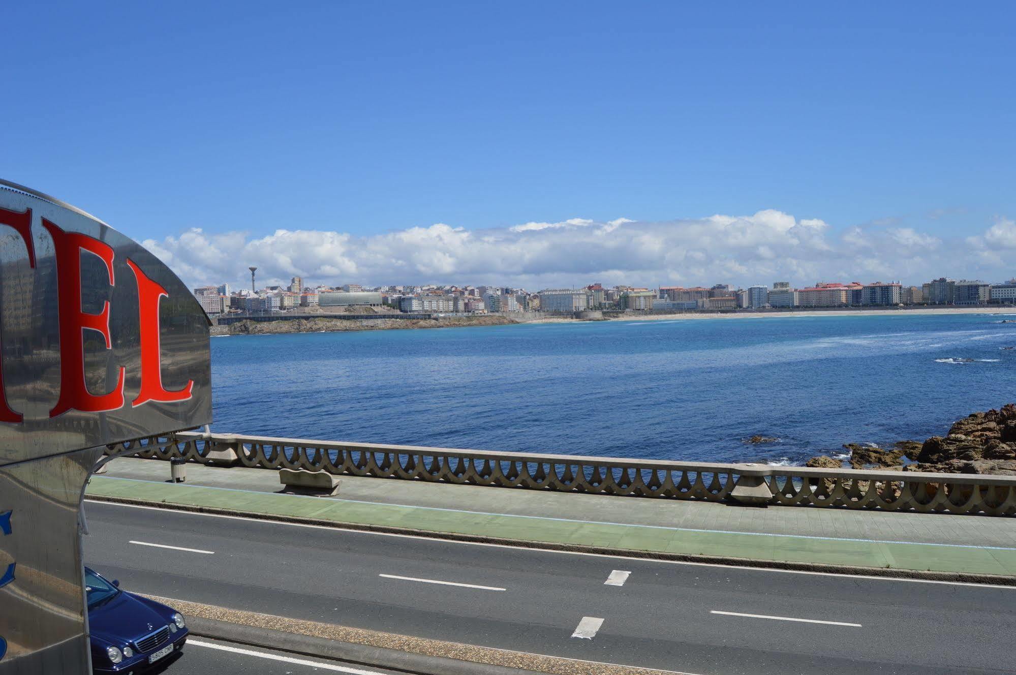 Hotel Cristal 2 A Coruna Bagian luar foto